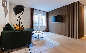 Ny Style Entire Apartment W/Private Cozy Terrace